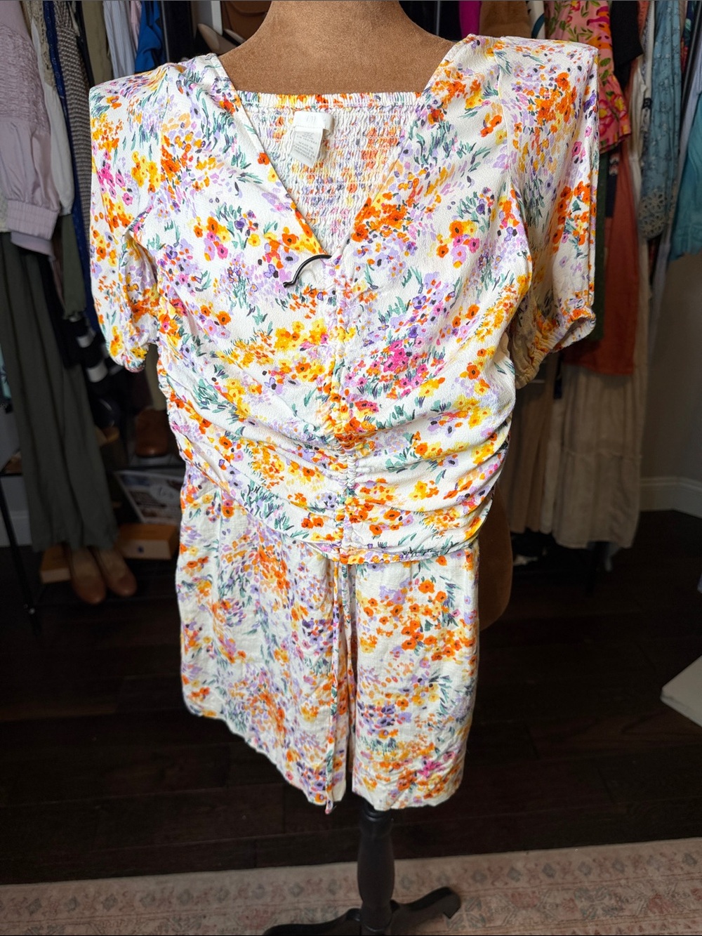 H&M White Floral High-Waist Shorts and matching cinch front top